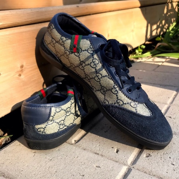 Blue suede Gucci trainers - Picture 1 of 3